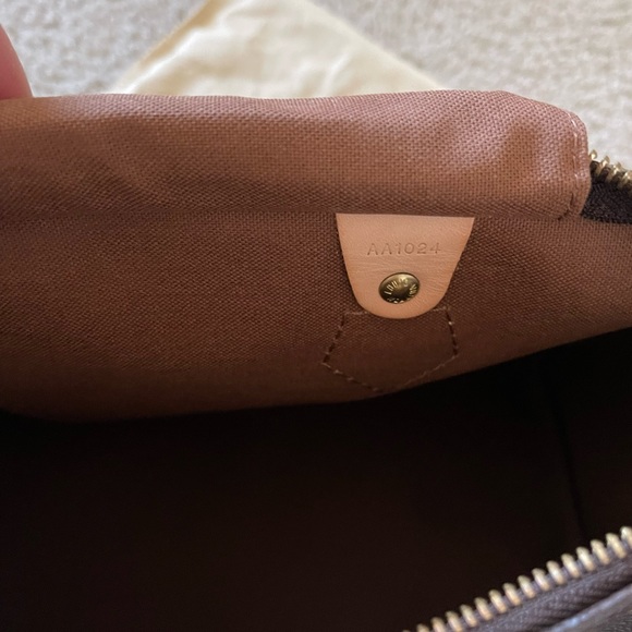 Louis Vuitton (Speedy 30 color Material Monogram) - Picture 5 of 10